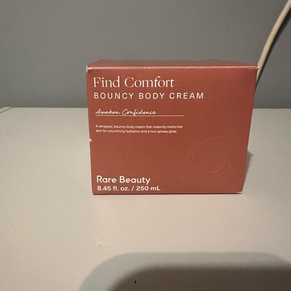 Rare Beauty Other - Rare Beauty Bouncy Body Cream